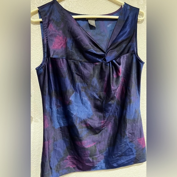 Top size small - Picture 1 of 4